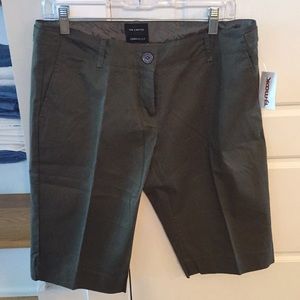 The Limited khaki green walking shorts size 10